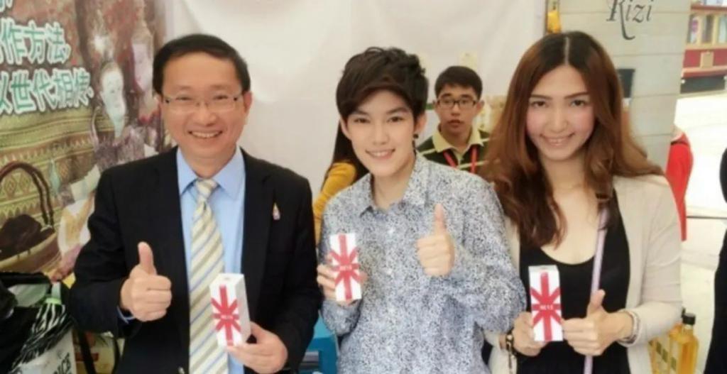 还记得Tina李缇娜吗？她出家了？
