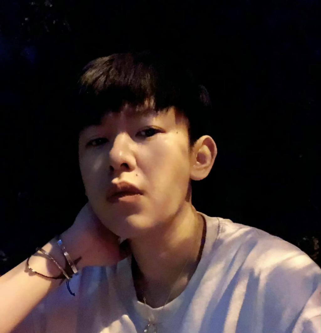还记得Tina李缇娜吗？她出家了？