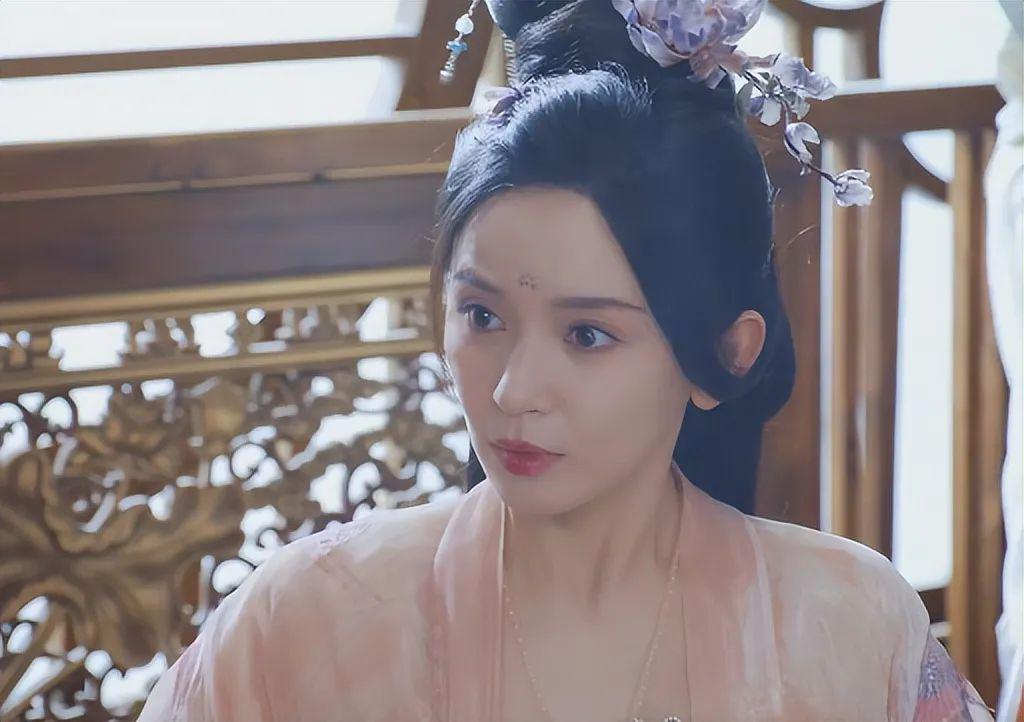 《乐游原》告诉我们，当女配太惊艳时，女主可以去打酱油了