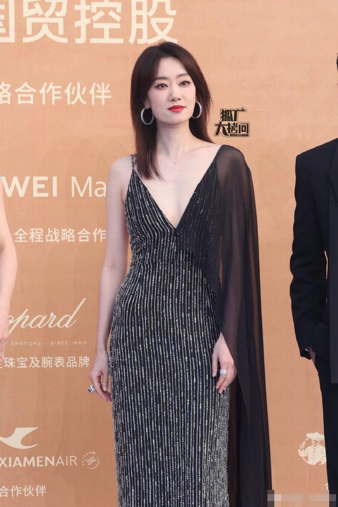 嚯！她居然悄悄复出了？