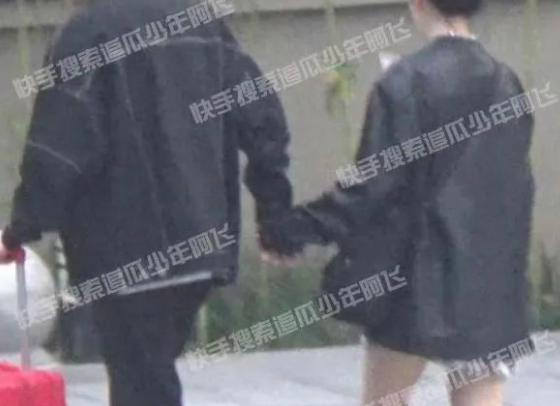 他承认隐婚当爸，他和前妻的狗血闹剧还没完？