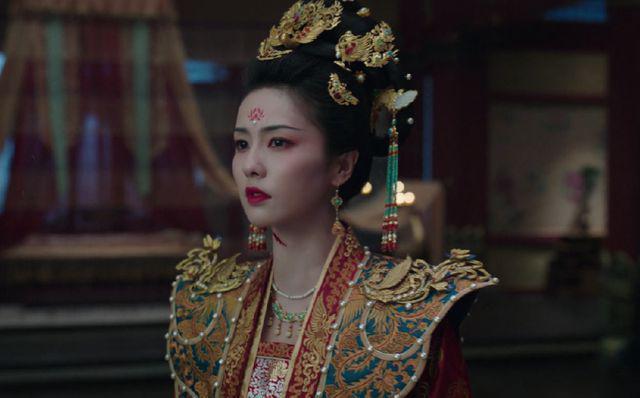 《宁安如梦》开播槽点多！运镜雷人镜头乱转，滤镜被嘲像鬼片