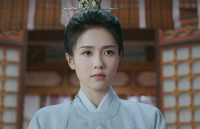 《宁安如梦》开播槽点多！运镜雷人镜头乱转，滤镜被嘲像鬼片