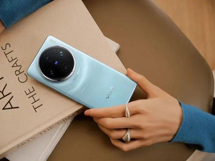 vivo X100跑分再次现身Geekbench，天玑9300多核7916分