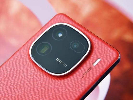 iQOO 12系列亮点解析：真水桶的性能旗舰