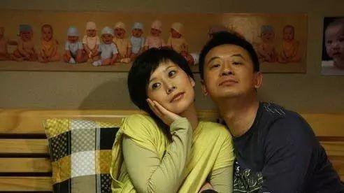 孕期召妓，国民贤妻不离不弃还生了娃？！