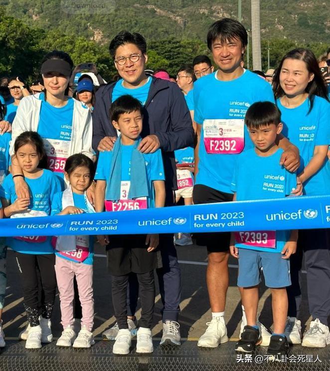 豪门教育有多不同？郭晶晶、甘比、李嘉欣都热衷带孩子做这件事！
