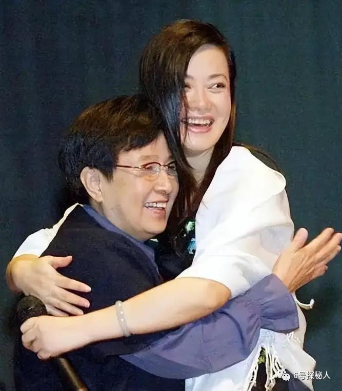 打败韦唯毛阿敏，却被亲弟弟砸成脑震荡，一代歌后沦为保姆谋生