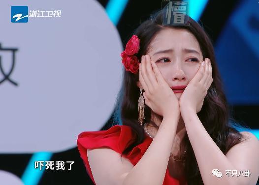心疼她！这样的庆生方式和恶俗婚闹有什么区别？