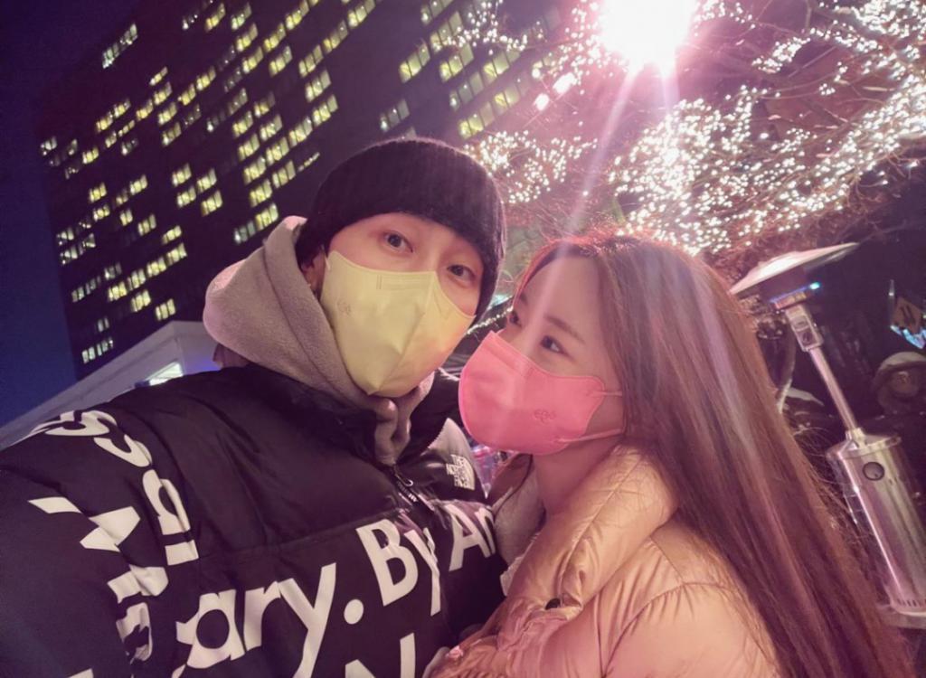 结婚一年经历流产后，他们再次迎来好消息！