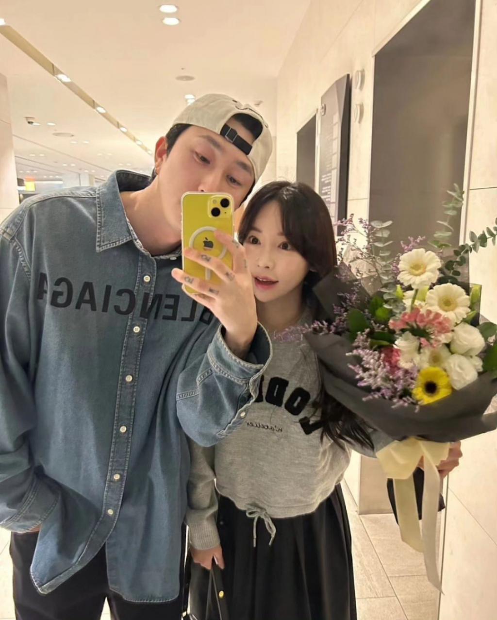 结婚一年经历流产后，他们再次迎来好消息！
