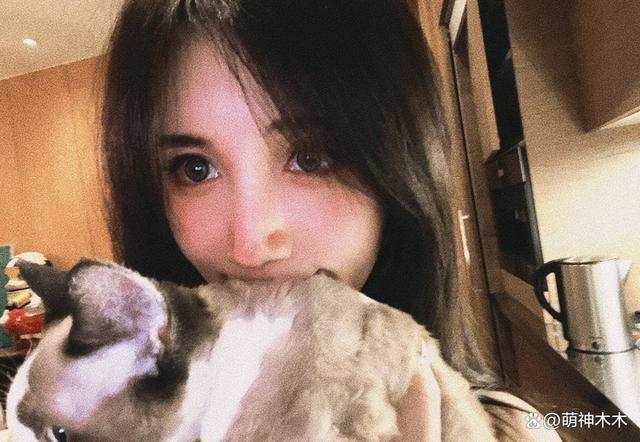 黄景瑜前妻再发长文,因签署协议被限制言论,跟前夫家庭还有联系