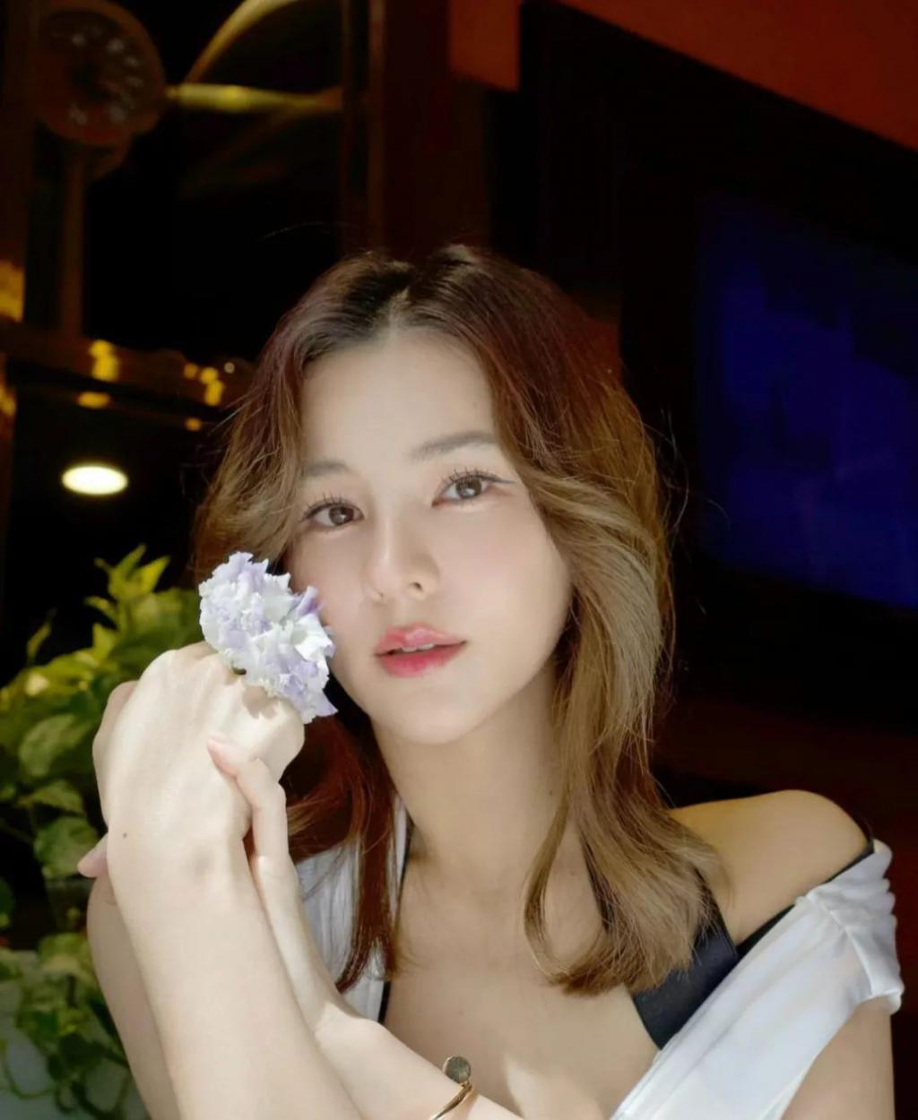 还记得演过《浪漫满屋》的李海娜吗？现在过得怎么样？