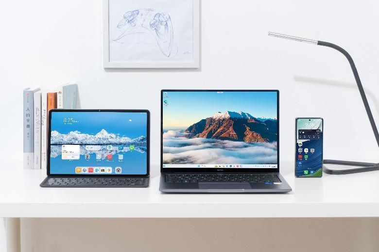 一线记者的采编效率神器 华为擎云 G740商用笔记本亮相2023进博会