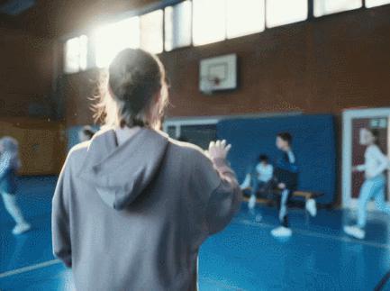 内地又爆一个丑闻，别都只骂她