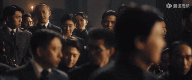 出道18年，他打碎自己无数次