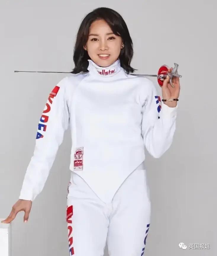 全网震撼！韩击剑皇后被女人骗婚，自曝同房后竟“怀孕”两次：肚子都鼓起来了？