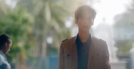 现代剧最致命的缺点是装X！