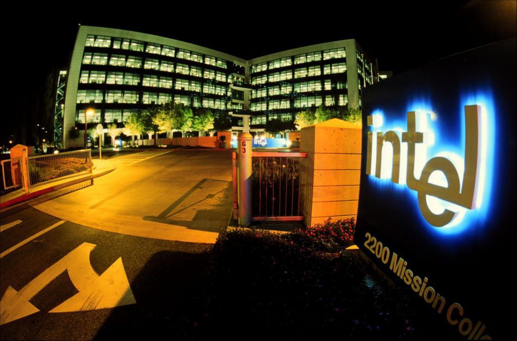 AI，芯片巨头的新战场