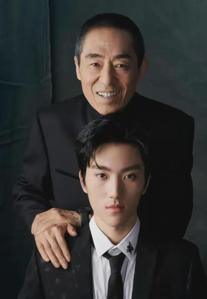 张艺谋为22岁长子铺路！安排其去巴黎名媛舞会刷脸