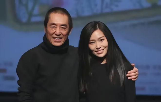 张艺谋为22岁长子铺路！安排其去巴黎名媛舞会刷脸