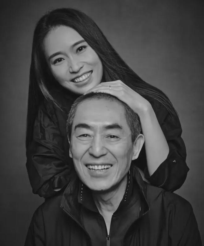 张艺谋为22岁长子铺路！安排其去巴黎名媛舞会刷脸