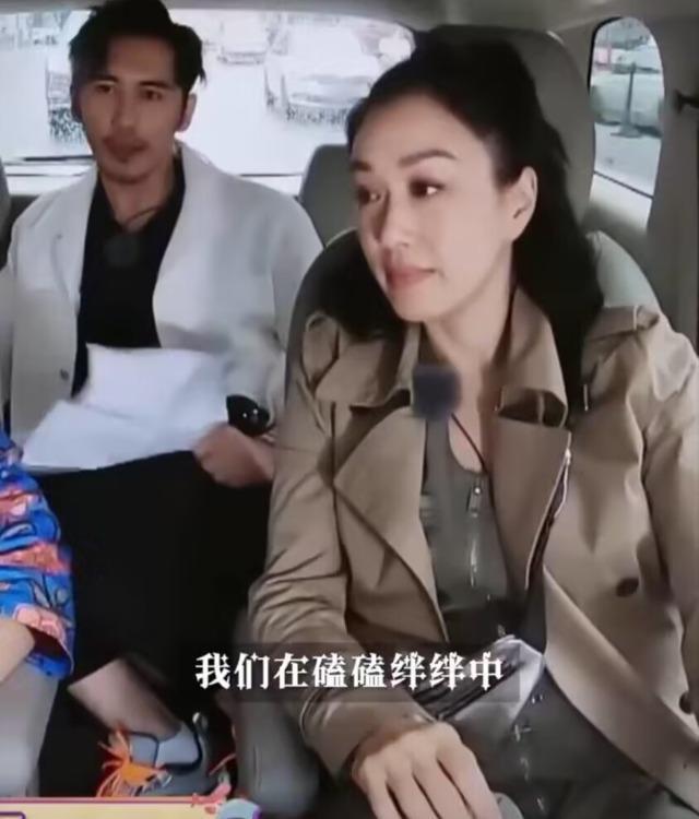 钟丽缇夫妇庆祝结婚7周年 女方53岁终放弃追生四胎