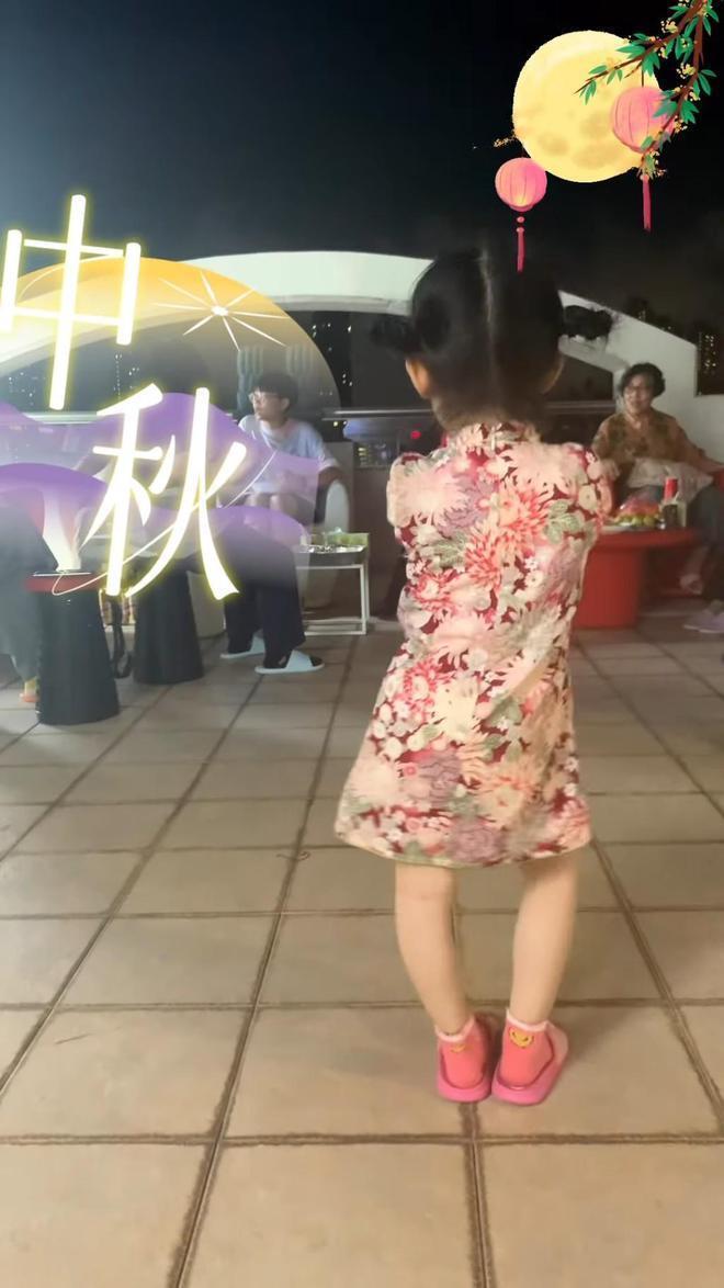 方媛6岁女儿扭腰热舞,双腿动作神似爸爸郭富城