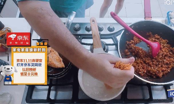 让全体男星都没脸，他这软饭没白吃