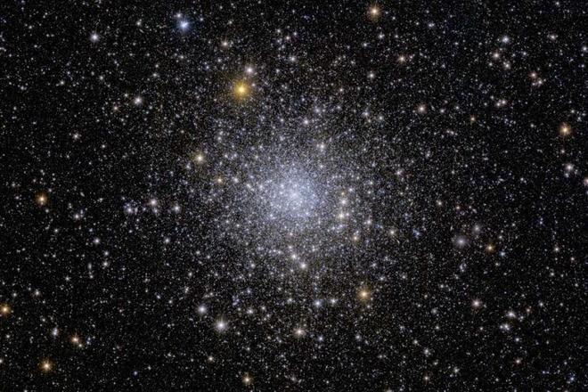 欧几里德望远镜发布首批宇宙全彩图，有助揭开暗能量与暗物质的神秘面纱