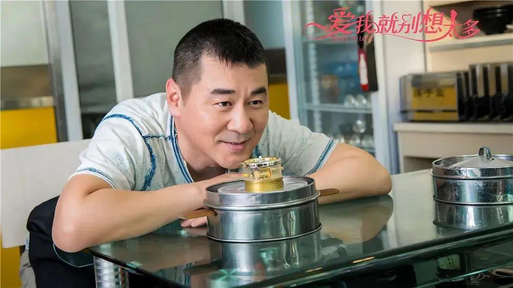 离婚、私生子、小花？陈建斌坐不住了，发图辟谣却露出一个疑点