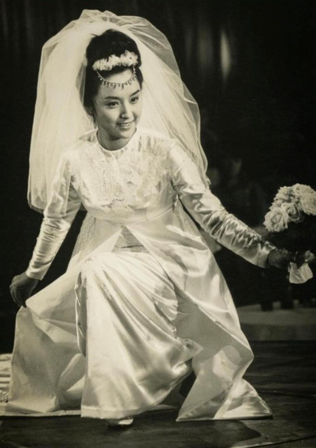 恩爱夫妻为钱反目，音乐教父与玉女掌门人五十年恩怨情史（上）