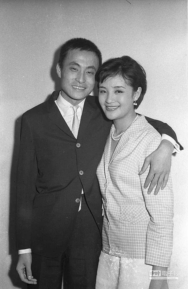 恩爱夫妻为钱反目，音乐教父与玉女掌门人五十年恩怨情史（上）