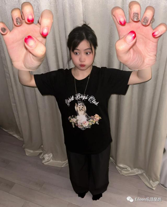 甘比800亿落空？第二女富豪前妻的子女到底过的怎么样？