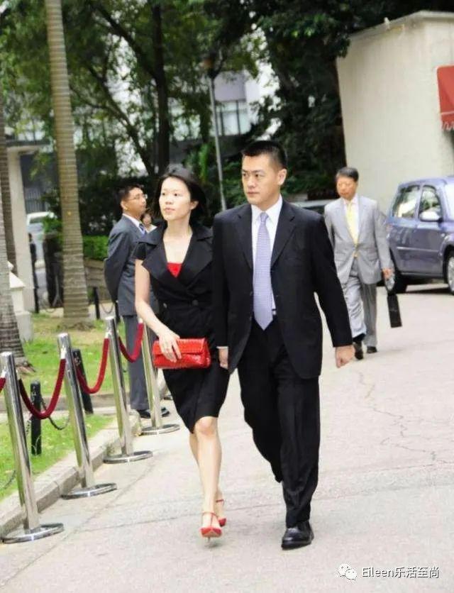 甘比800亿落空？第二女富豪前妻的子女到底过的怎么样？