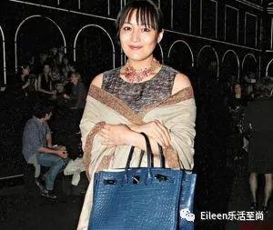 甘比800亿落空？第二女富豪前妻的子女到底过的怎么样？