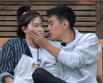 全网劝分，可她才不是恋爱脑