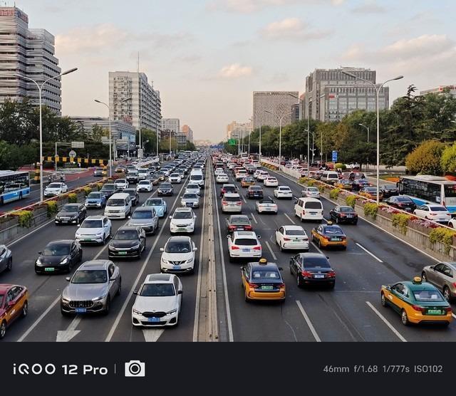 iQOO 12 Pro全面评测：重新定义性能旗舰“芯”标准，性能、影像我全都要