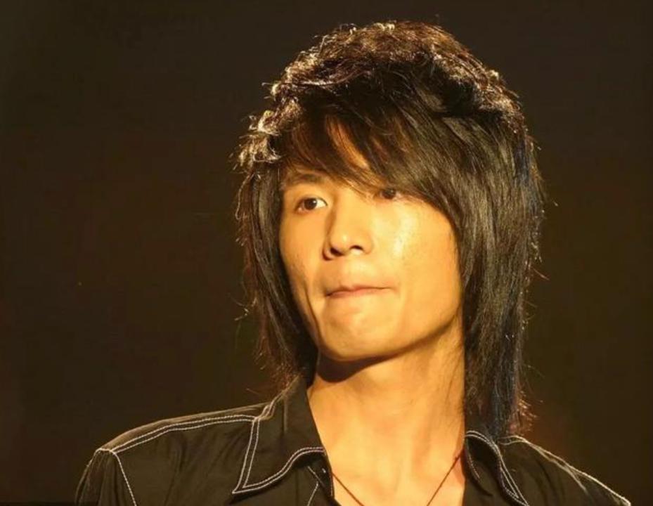 朴树在内娱，条条通「死路」