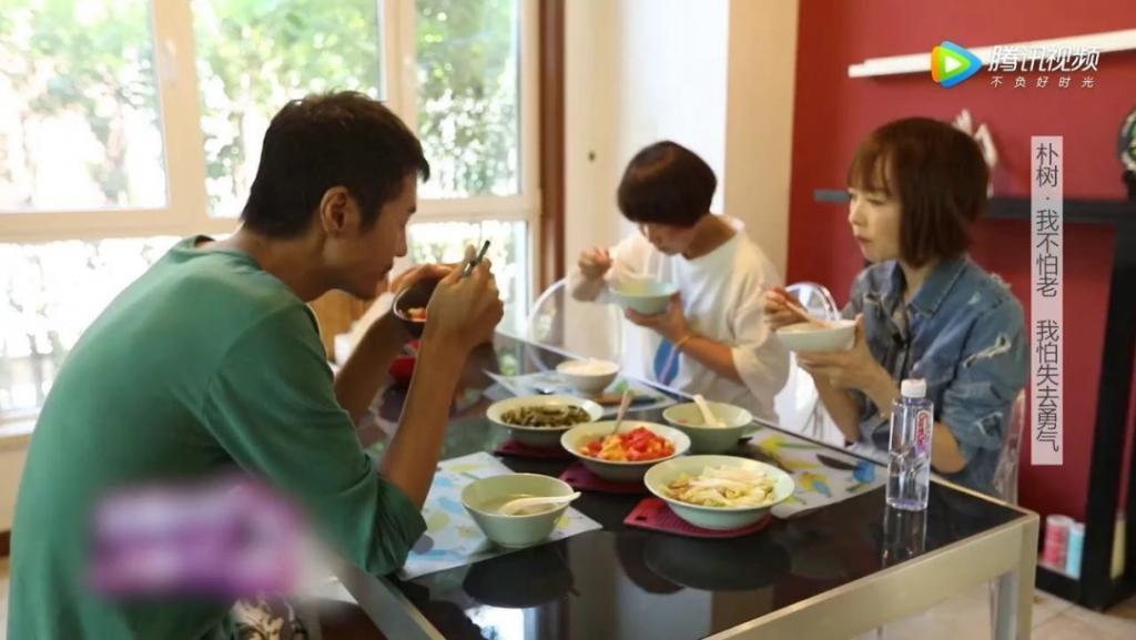 朴树在内娱，条条通「死路」