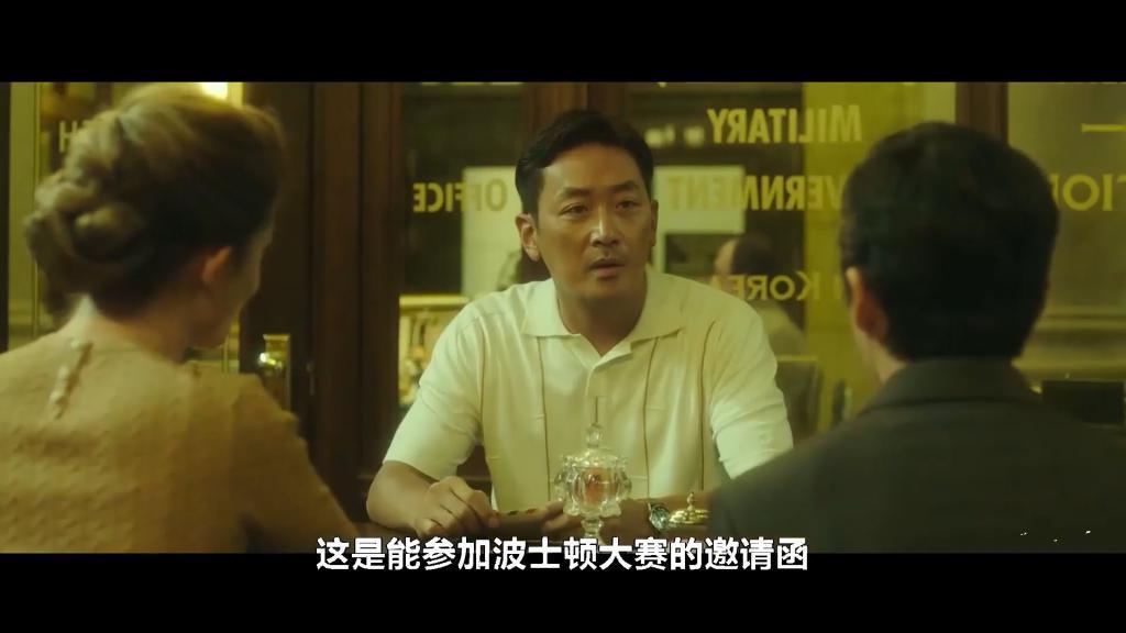 塌房三年，这顶流居然翻身了