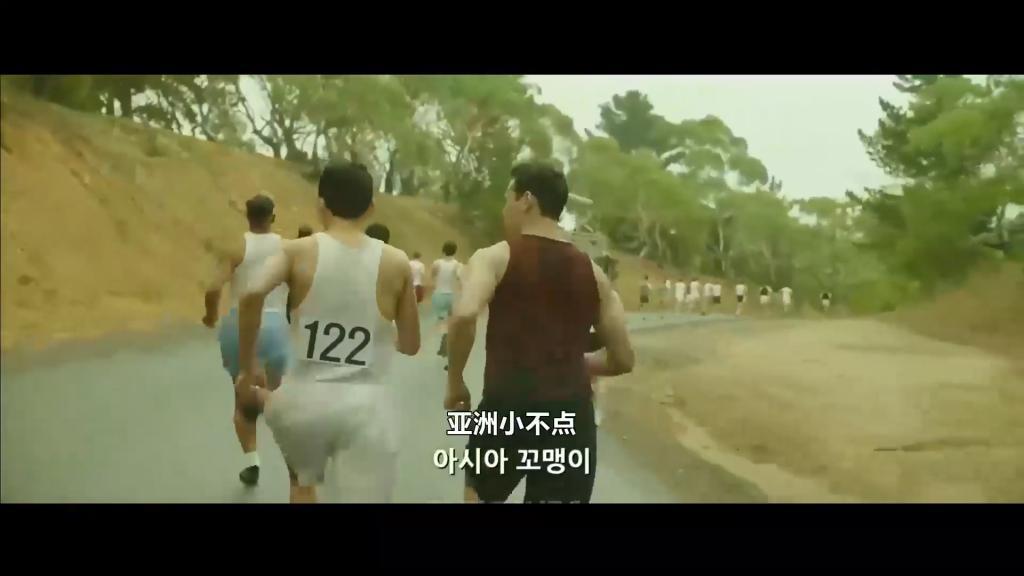 塌房三年，这顶流居然翻身了