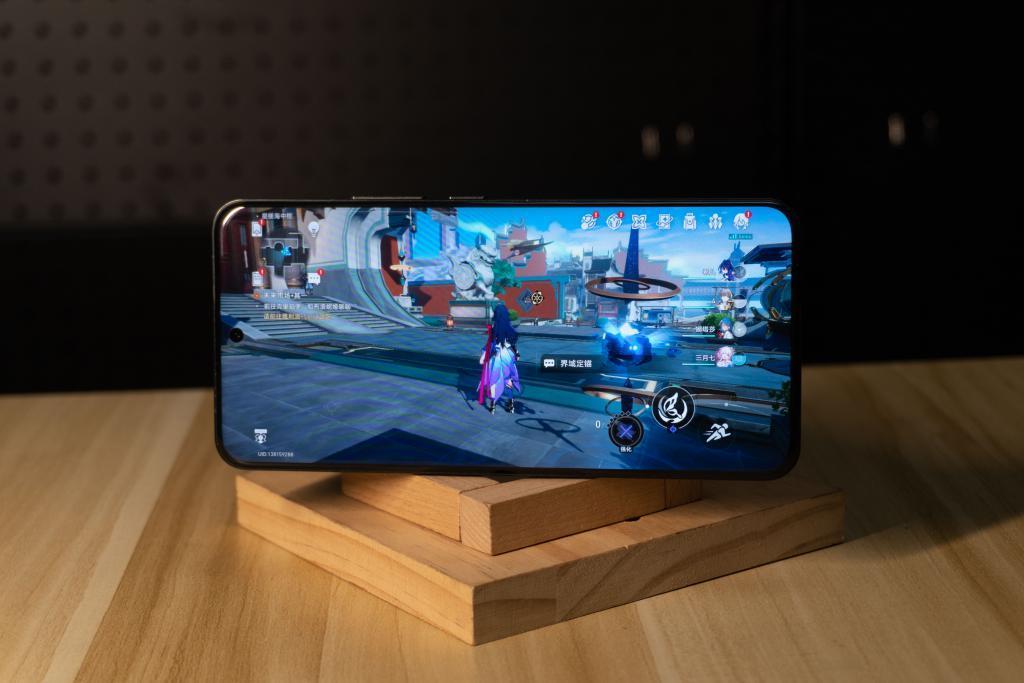 四大移动平台对比详测：第三代骁龙8牙膏“不小心”挤多了