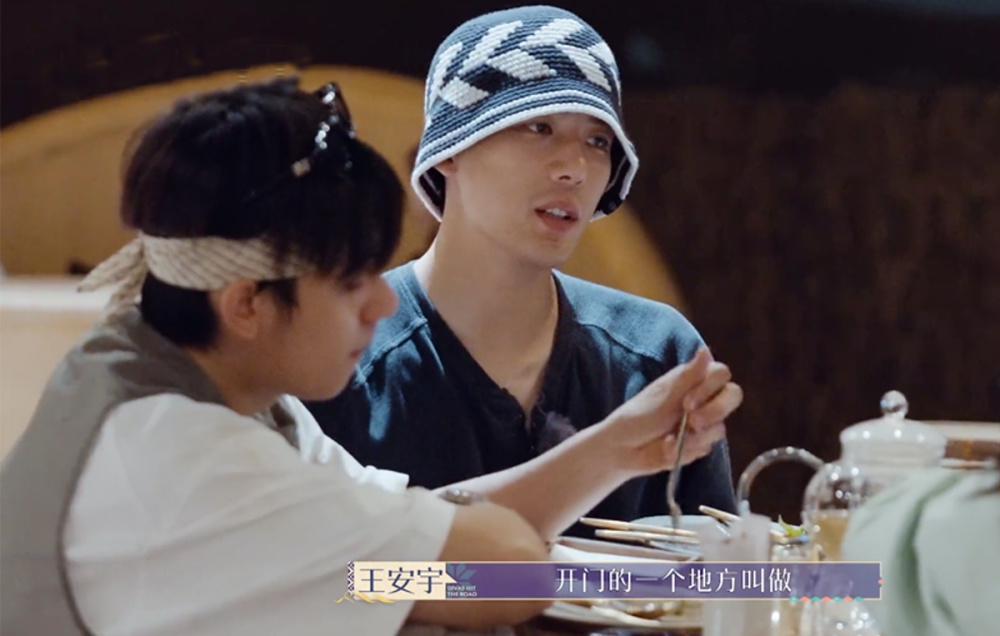 《花少5》再现名场面：王安宇胡先煦争吵，一个内卷立人设，一个精明爱拆台