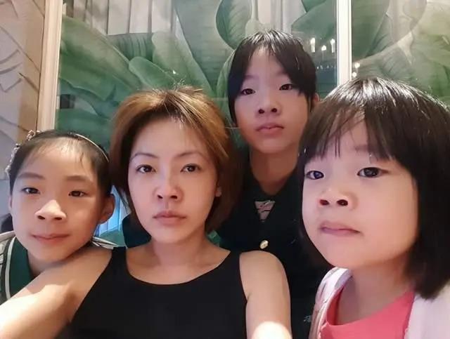 小S复出演亲热戏？求老公许亚钧同意遭大S调侃，被许老三怀疑