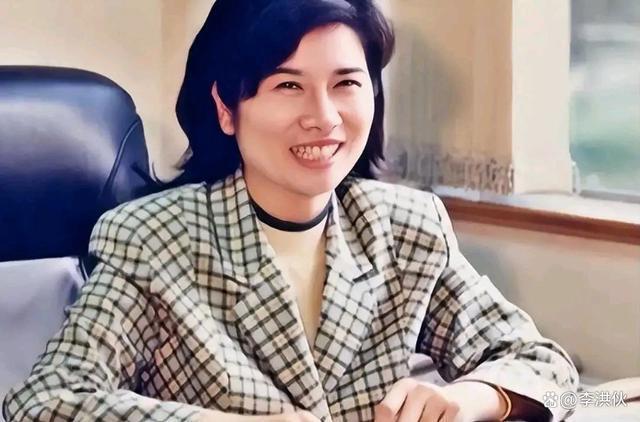 孟羽童单条广告报价20万？放弃董明珠秘书标签值得么？