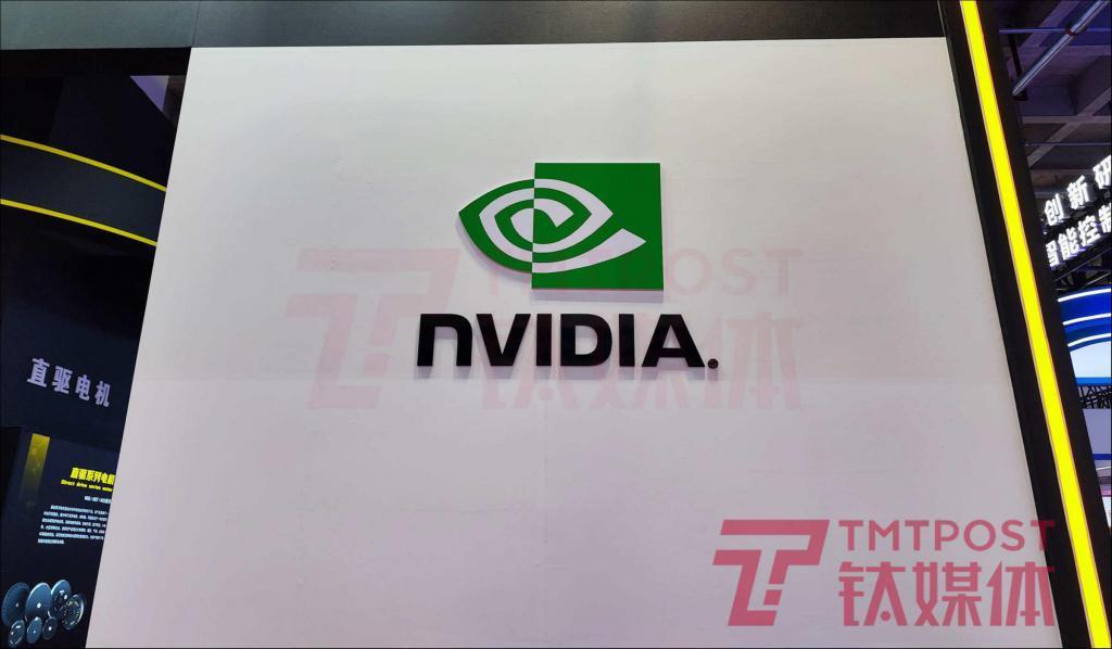 英伟达阻击国产 AI 芯片,“中国特供版”H20综合算力比H100降80%