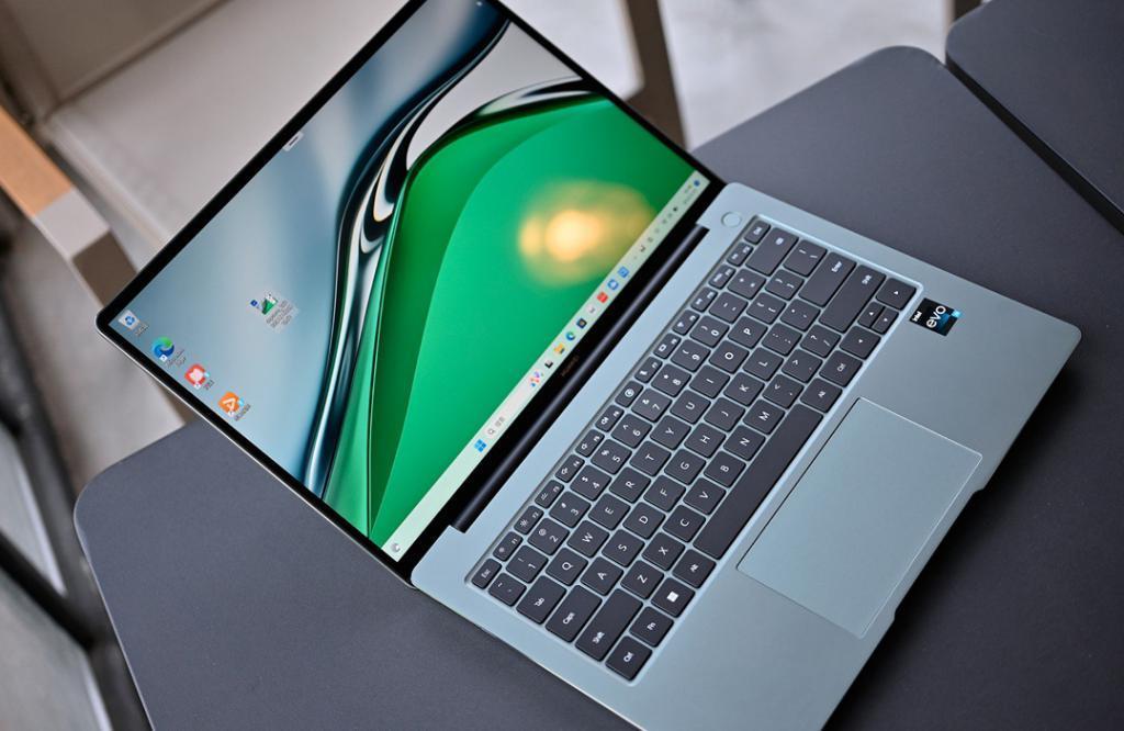 笔记本行业锁定智慧化趋势 华为智慧 PC 或成轻薄本市场第一