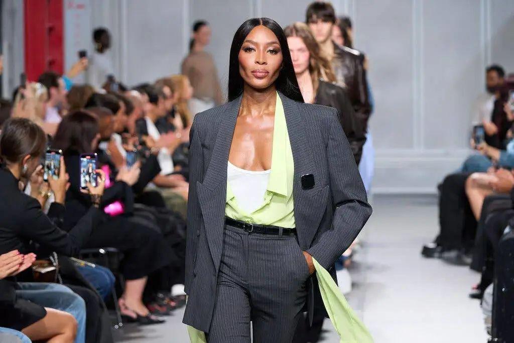 ChatGPT之父投资，前苹果员工打造，这款产品想成为AI时代的iPhone