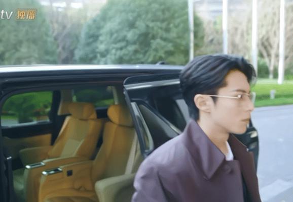 王鹤棣 白鹿原来也可以扑成这样。